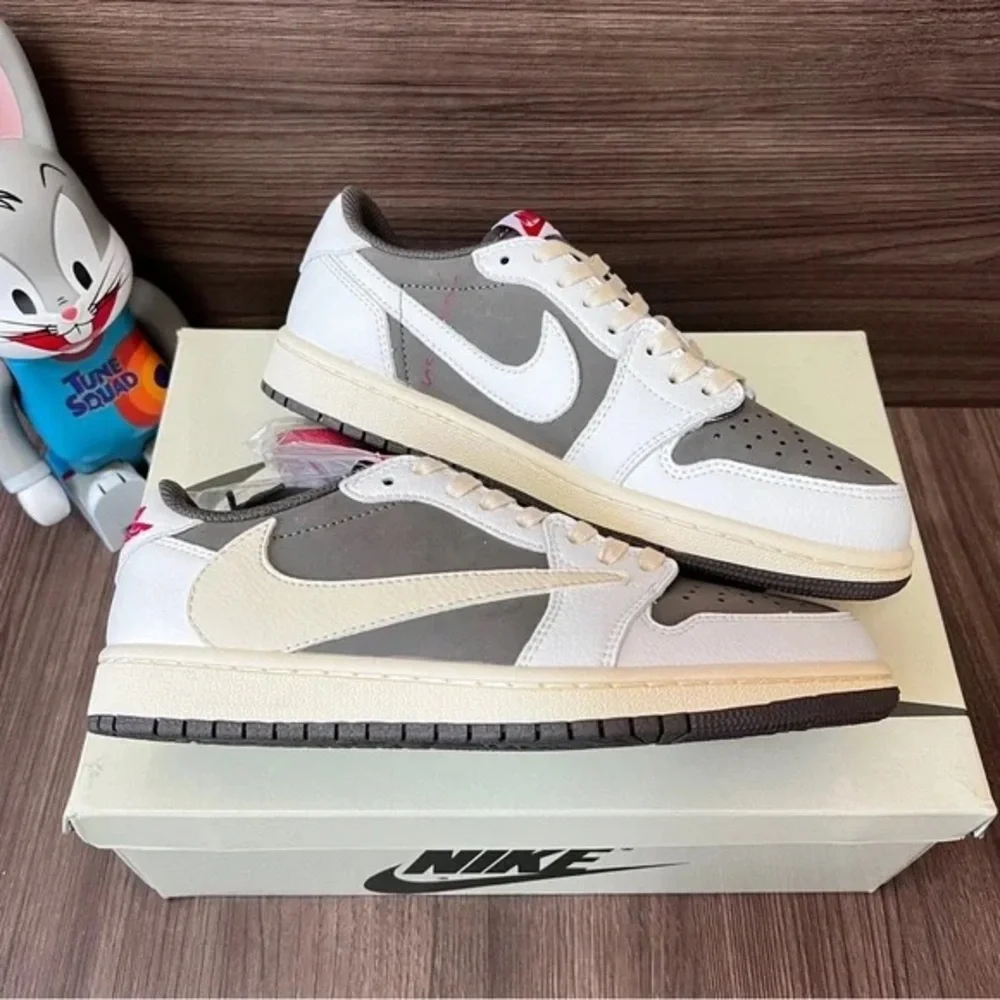 Travis Scott x Air Jordan 1 Retro Low OG 'Reverse Moca'